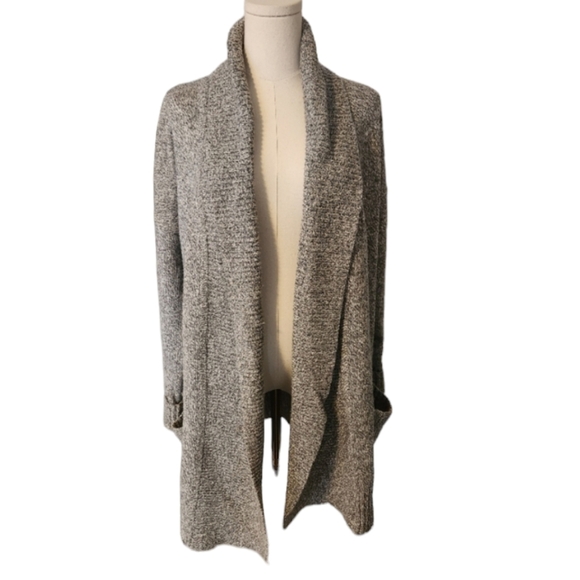 Banana Republic Grey Knit Sweater - Size Medium - Picture 1 of 8